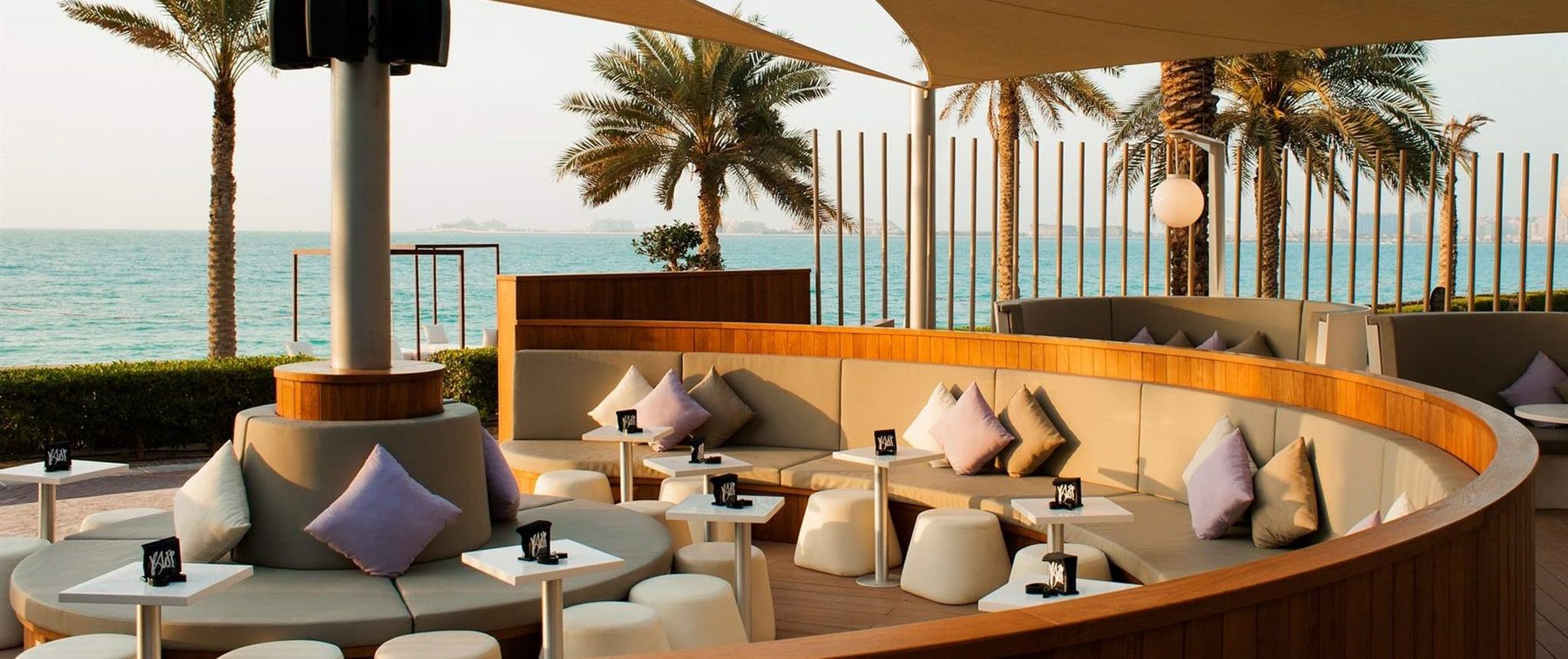 Bliss Lounge – Place for Beach Late Night Dining