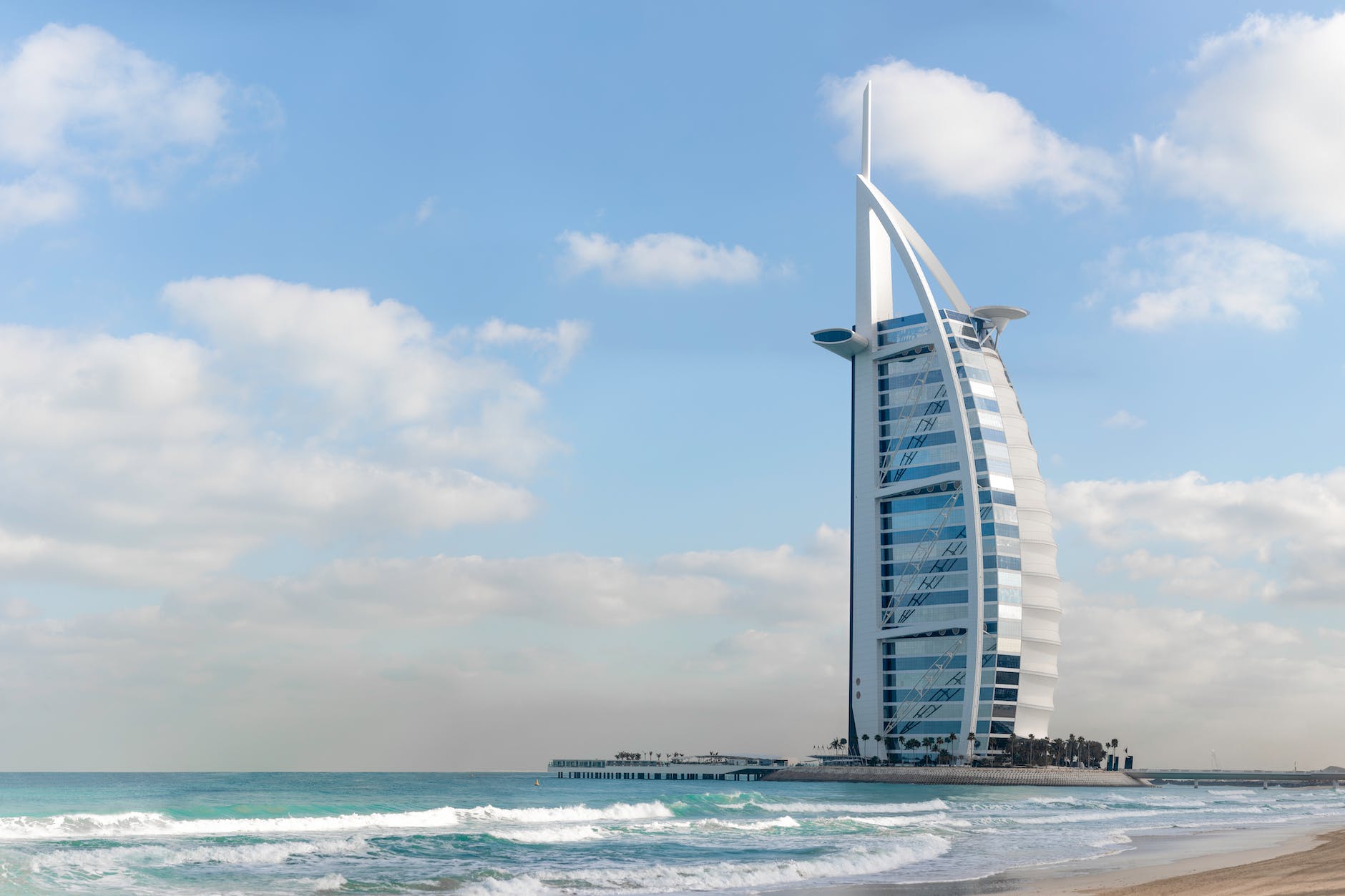 Move to Dubai: The Keys to Success