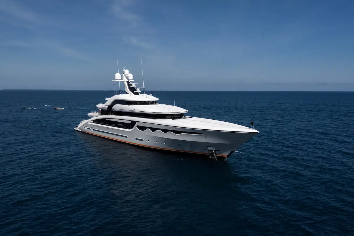 Discover ultimate luxury at the Dubai international boat show 2023