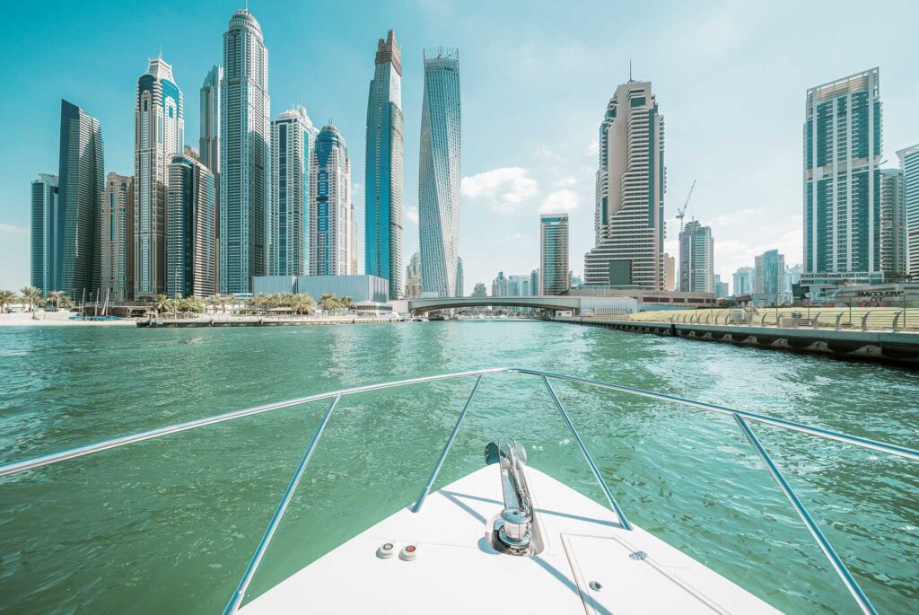 boat hire in dubai